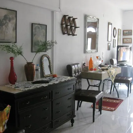 Apartamento Sissy By The Sea Nikiana